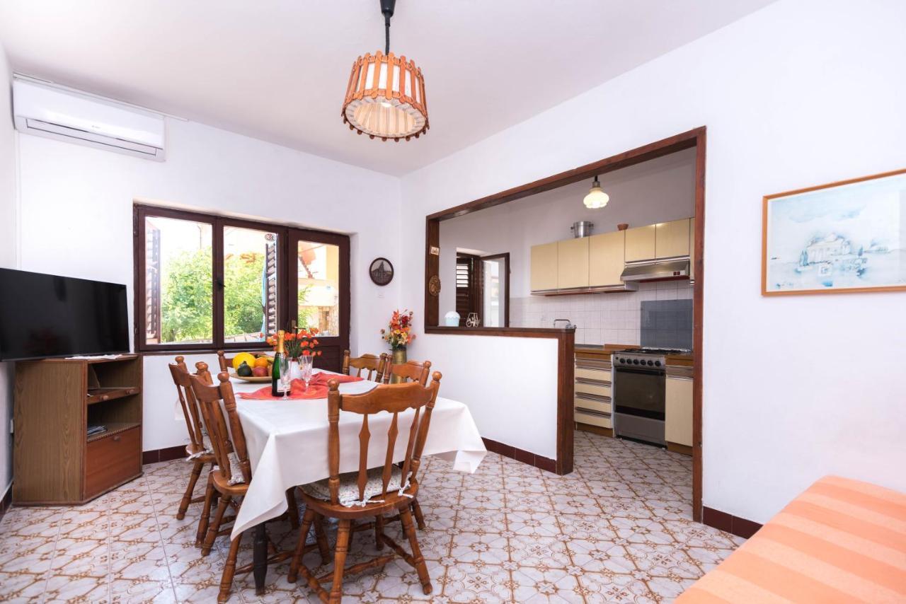 פג Apartments Salis מראה חיצוני תמונה
