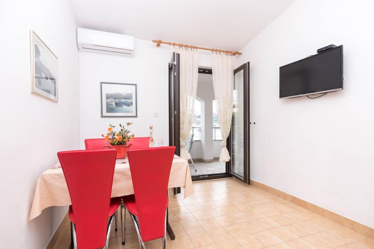 פג Apartments Salis מראה חיצוני תמונה