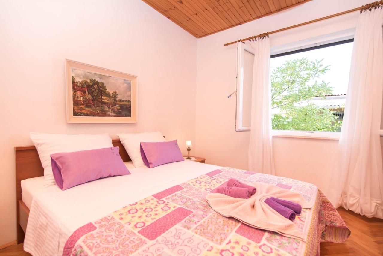 פג Apartments Salis מראה חיצוני תמונה