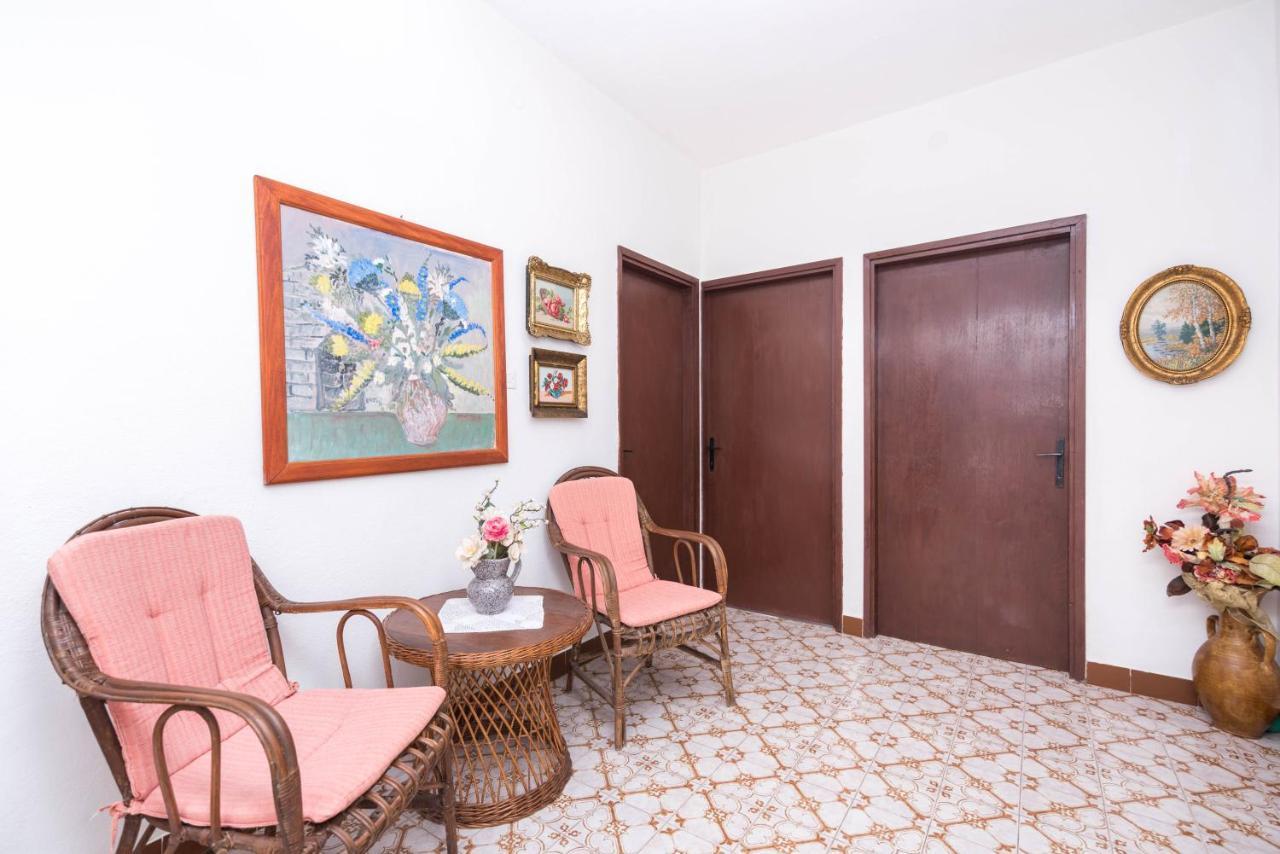 פג Apartments Salis מראה חיצוני תמונה