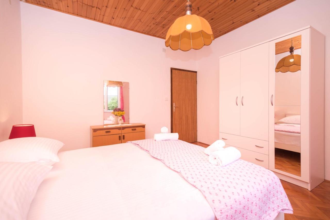 פג Apartments Salis מראה חיצוני תמונה